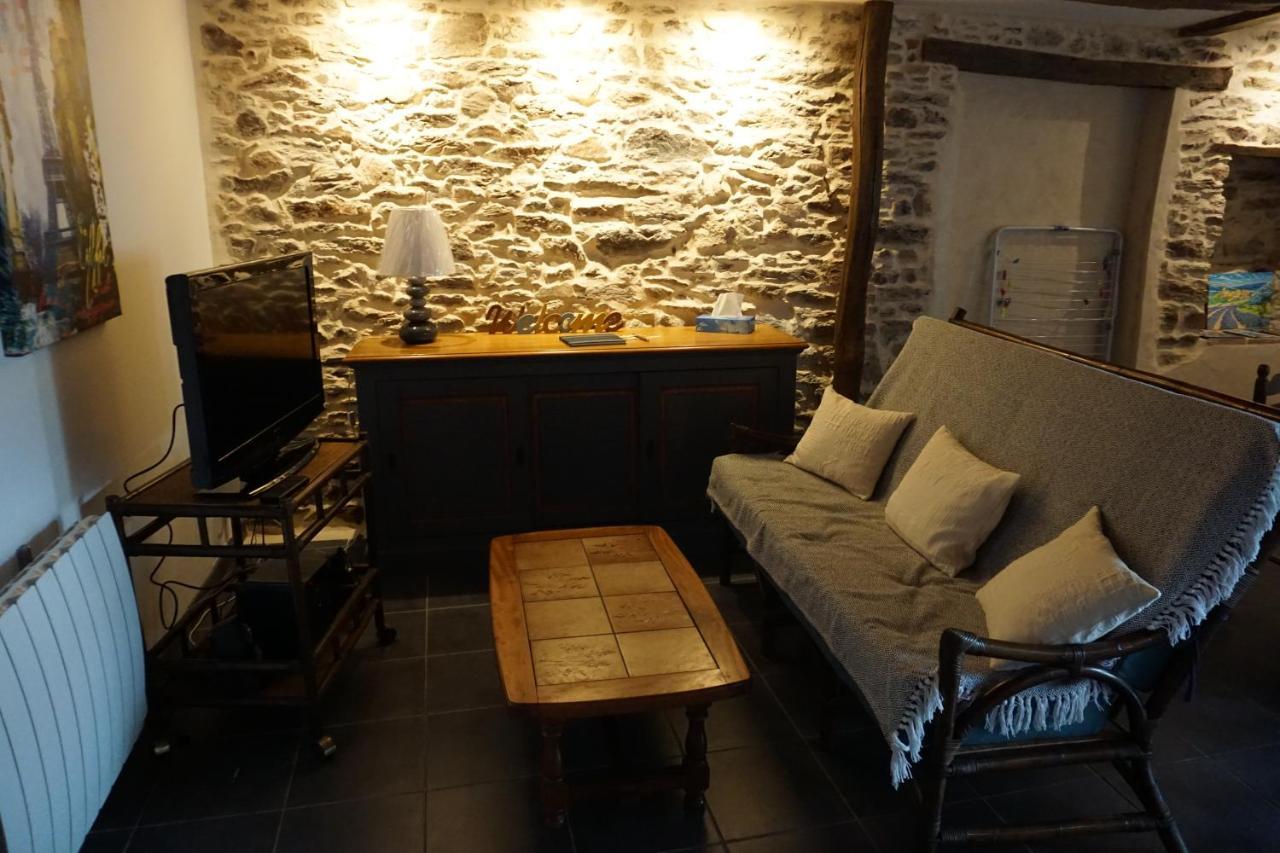 ブーグネ Maison Entre Terre Et Pierre, Proche Nantes Aeroportヴィラ エクステリア 写真